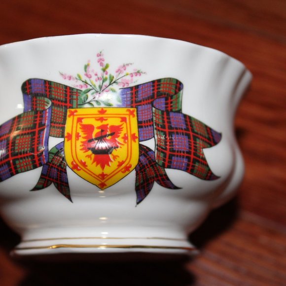 Royal Albert bone china cream & sugar - Picture 4 of 6